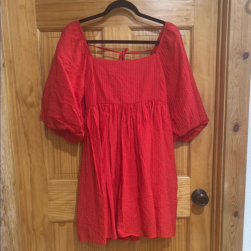 Moon River Red Puff Sleeve Square Neck Blouse